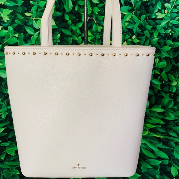 kate spade Handbags - Hayes street studded Hattie cement bucket leather